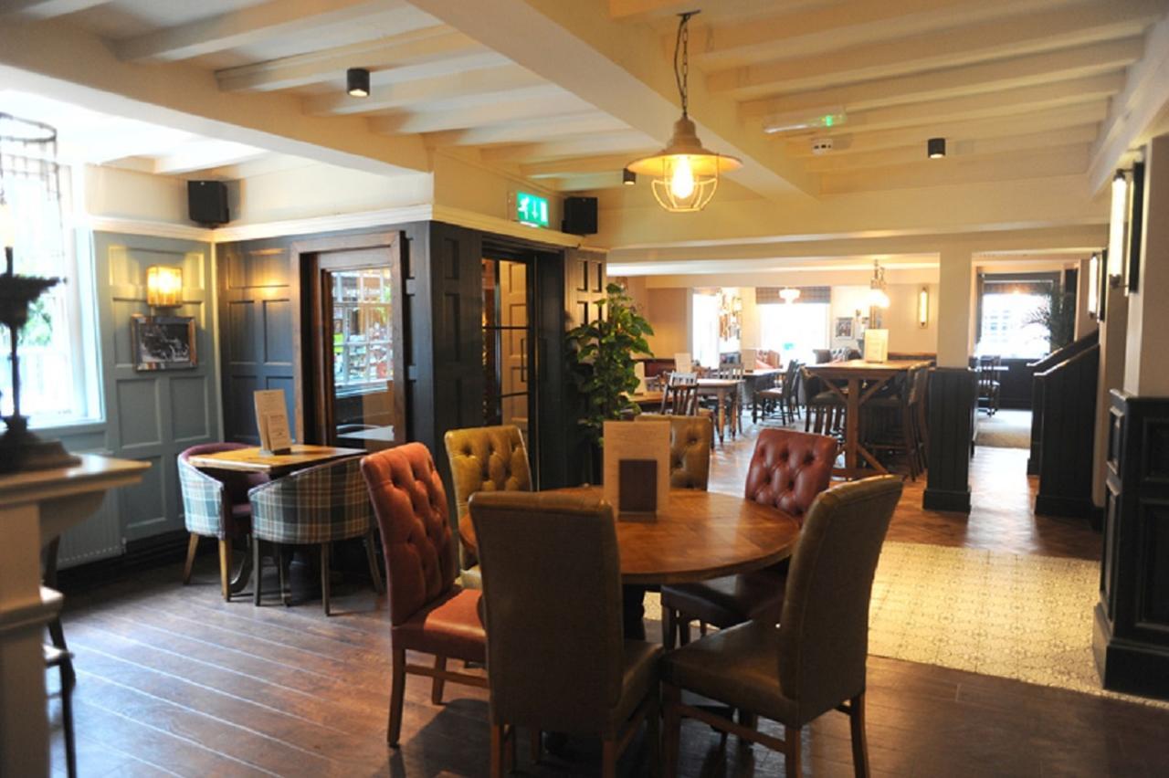 Angel @ Kingst Hotel Knutsford Bagian luar foto