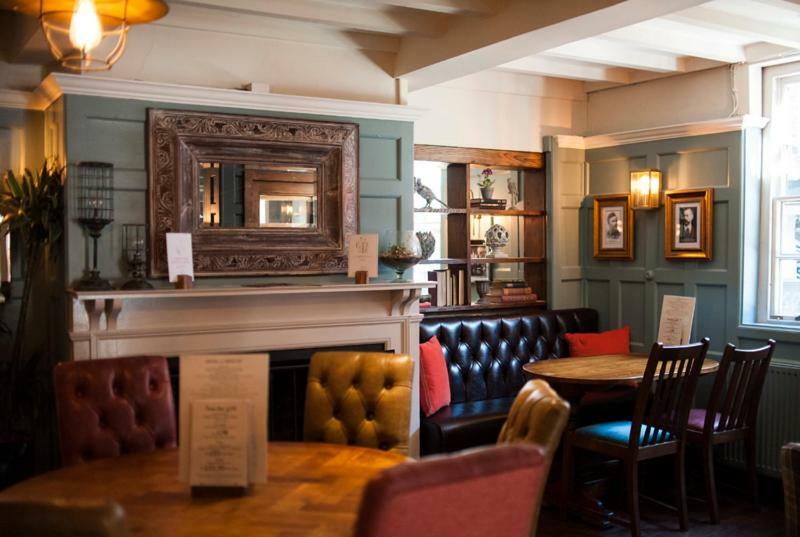 Angel @ Kingst Hotel Knutsford Bagian luar foto
